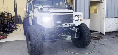 6X6 LAND ROVER DEFENDER, Installing 16" ORI STX Struts